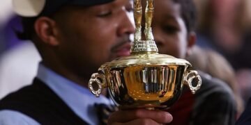 history of oscar awards ceremony