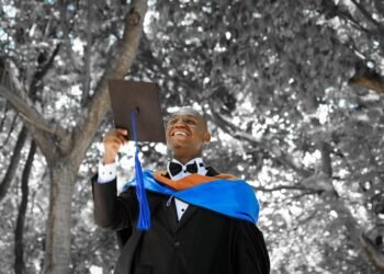 history of oscar awards ceremony