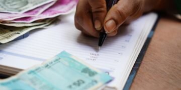 how interest rates affect business borrowing