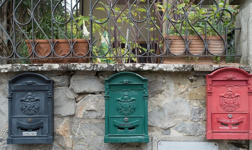 history of box office tracking and reporting