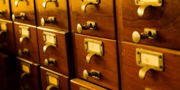 how search engines index and retrieve information