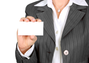 how franchises operate as a business model