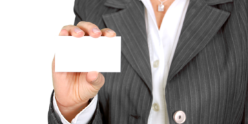 how franchises operate as a business model