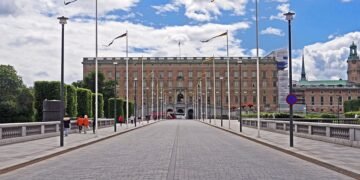 how parliamentary committees work