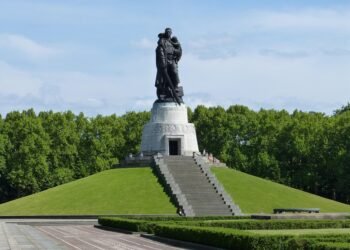 introduction to soviet montage theory