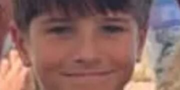 Tragic Shark Attack Claims Life of 12-Year-Old Boy in Sydney Harbour