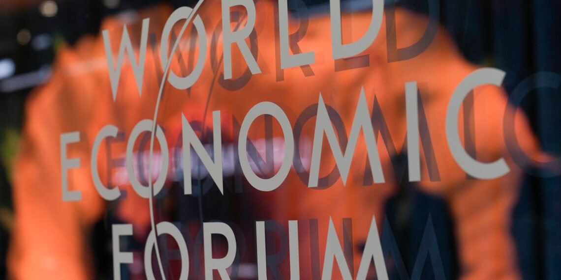 Trump to Lead Record US Delegation at Davos Economic Forum