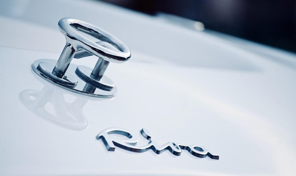 how luxury brands maintain timeless identity