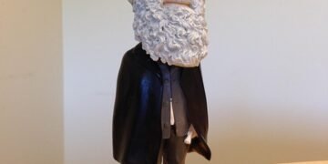 charles darwin theory of evolution overview