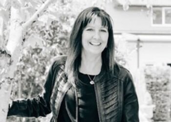 Van Driver in Police Chase Fatally Strikes Mother-of-Three Searching for Golf Ball