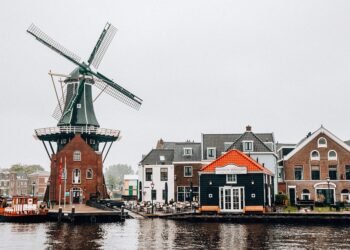 history of james cameron’s blockbuster filmmaking