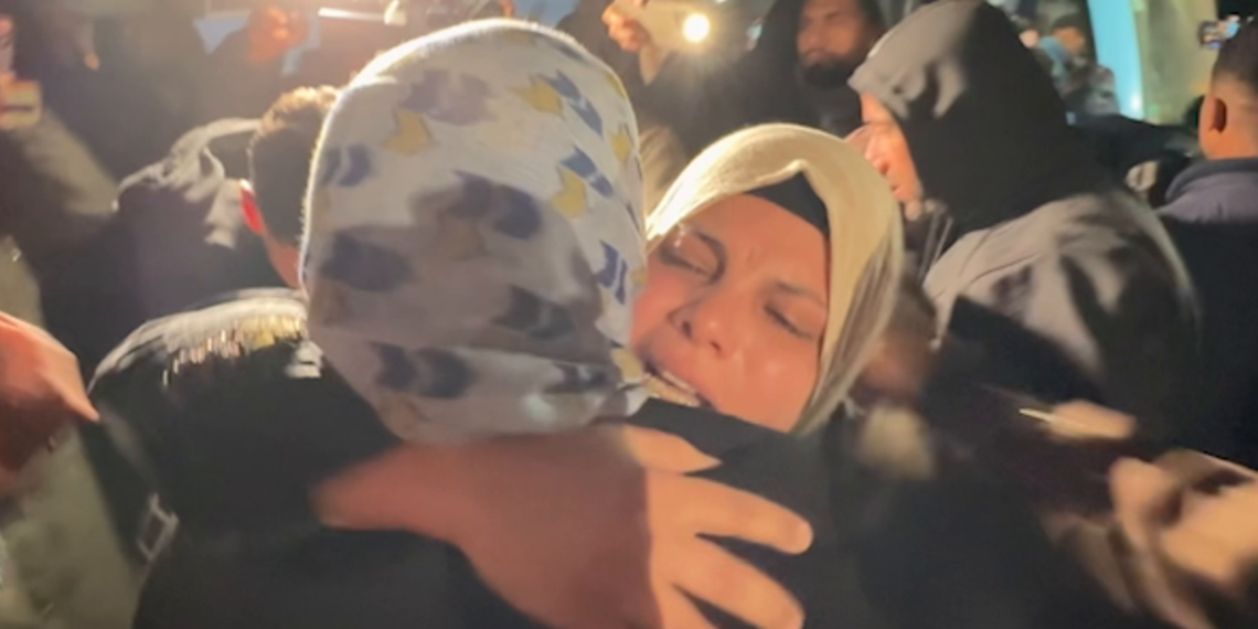 First Gazans Return Home via Rafah Crossing, Sparking Wave of Emotion