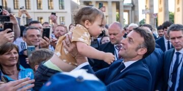 France Urges 29-Year-Olds to Consider Parenthood Amid Rising Concerns