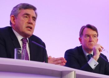 Gordon Brown Accuses Mandelson of Betraying Britain Over Epstein Emails