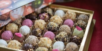 how comedy films changed from silent era to present