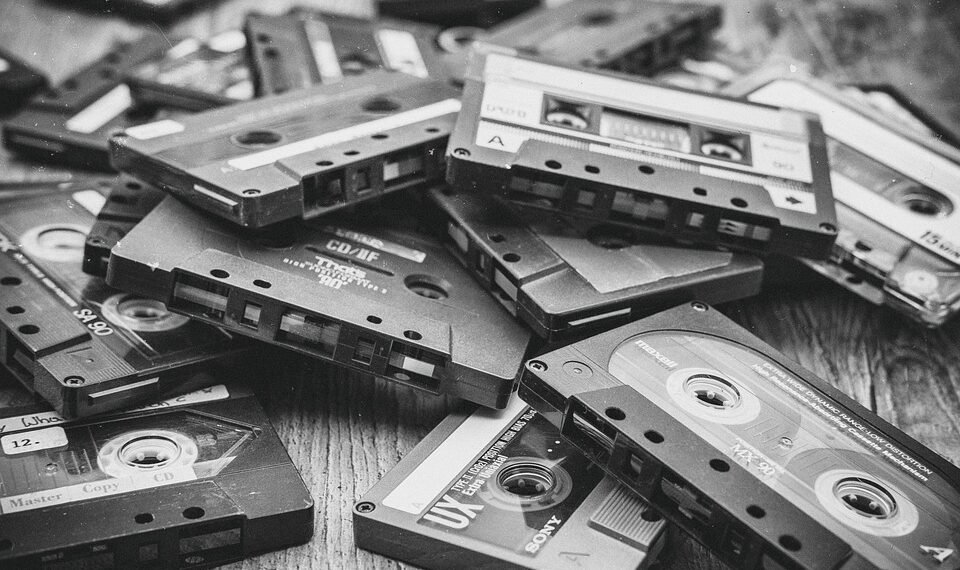 how magnets and magnetic fields work