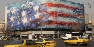 Iran Faces Critical Week in Efforts to Avert Conflict with US