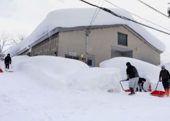 Japan Snowfall Death Toll Reaches 35 Amid Ongoing Severe Weather Conditions