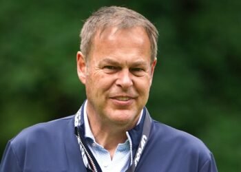 Jones from Dragons' Den Expands Influence with American Golf Acquisition