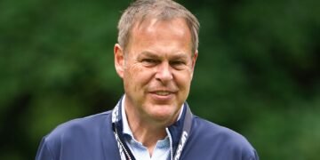 Jones from Dragons' Den Expands Influence with American Golf Acquisition