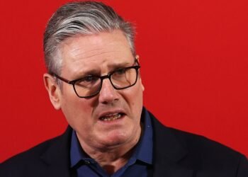 Labour MPs Press Starmer on Knowledge of Peer’s Epstein Warning Regarding Mandelson