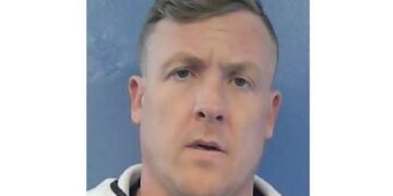 Manhunt Underway After Convicted Robber Escapes from Prison in the UK