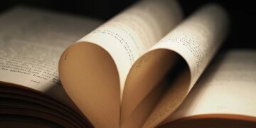 storytelling symbolism in classic films