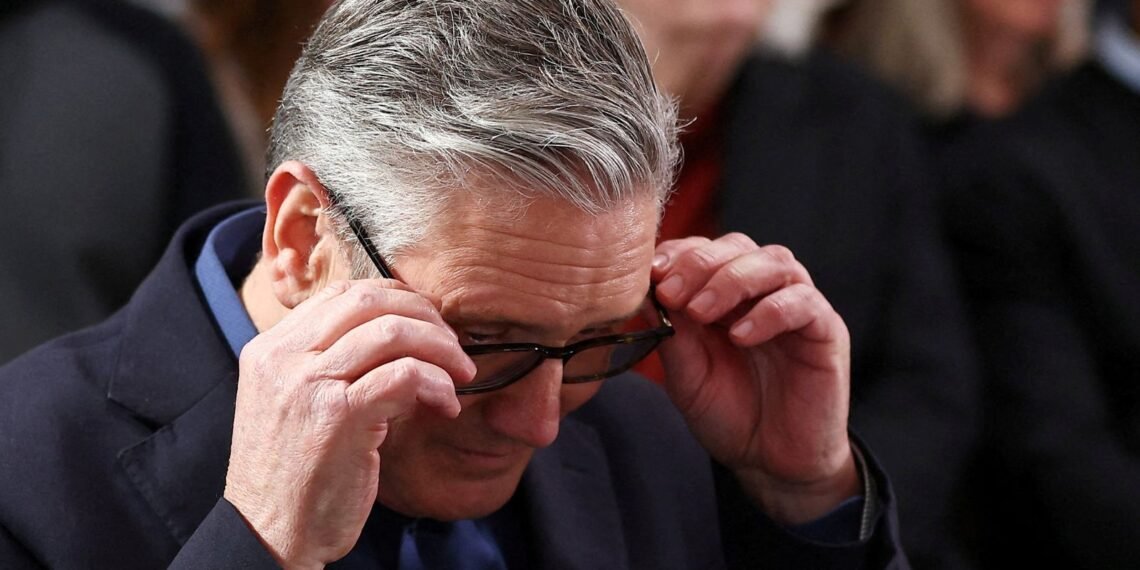 Starmer Criticised as ‘Weak’ Over Mandelson Controversy Amid Stability Concerns