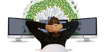 how online streaming works technically