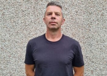 Trainee Custody Officer's Tribunal Highlights Pronoun Disagreement Issue