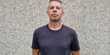 Trainee Custody Officer's Tribunal Highlights Pronoun Disagreement Issue