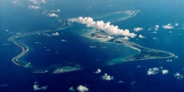 Trump Reluctantly Endorses Starmer's Chagos Agreement in Political Shift