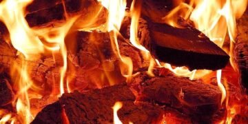 what is fossil fuel and how it forms