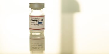 how vaccines work scientifically